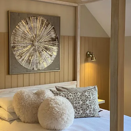 Bowness Bay View Apartment